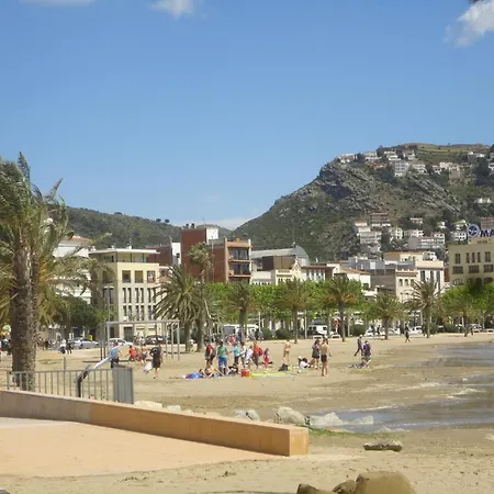 Apartahotel Estudis Els Molins